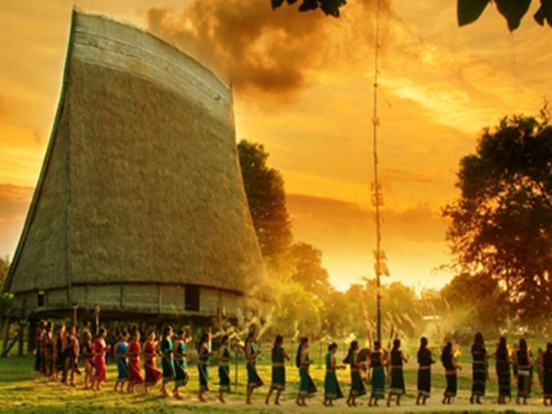 NGÀY 2: KHÁM PHÁ BUÔN MÊ THUỘT